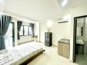 cho thuê phòng 30m2 full nội thất đường phan văn trị đối diện emart gần đh văn lang, công nghiệp