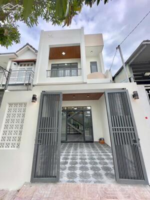 LẤY CHỒNG ĐỊNH CƯ NƯỚC NGOÀI CẦN BÁN GẤP Nhà 1Trệt 1 Lầu thiết kế hiện đại khu vực Biên Hòa