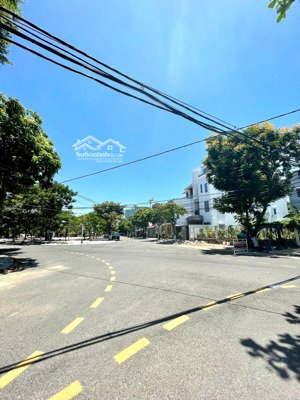 chuyển nhượng góc 2 mặt tiền 7m5 hoàng quốc việt sơn trà nại hiên đông ngay trung tâm dự án cao cấp