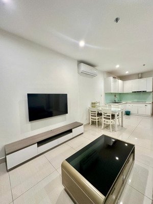 cho thuê căn hộ 2pn 1vs, 55m² full đồ, tầng trung ban công đông nam chỉ 7 triệu/tháng 