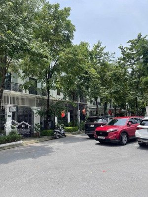 bán nhà kđt đại kim - vỉa hè - ô tô tránh - diện tích 72m - chỉ 26,5 tỷ