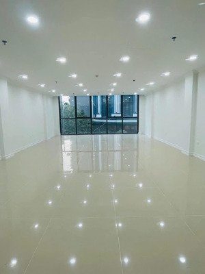 đầu tư vàng. mặt phố lê đức thọ. 70m2, 7 tầng. sđcc. thang máy. thông sàn. vỉa hè rộng. chỉ 36 tỷ