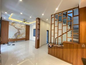 quá hiếm khu cầu giấy! bán nhà xây mới lạc long quân 65m2x5t cực đẹp 3 mặt thoáng