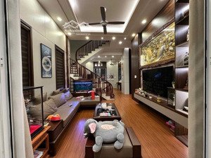 bán nhà phân lô hơn 15 tỷ, dt 65m2x5 tầng, mt 5m, mậu lương, nhà đẹp, view thoáng, ở sướng mát mẻ