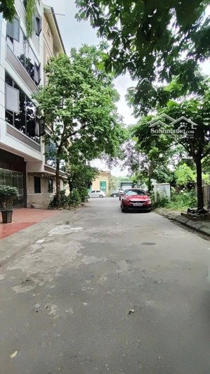 giá tốt -- bán gấp -- view vườn hoa -- tuyệt đẹp -- ngã tư tố hữu --cạnh khu phức hợp thương mại