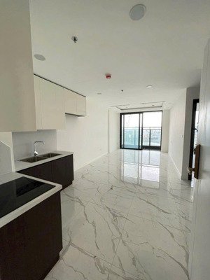 chính chủ cần bán sunshine 2 phòng ngủ - 2wc dt 75m với nội thất cơ bản 4,65 tỷ bao thuế phí