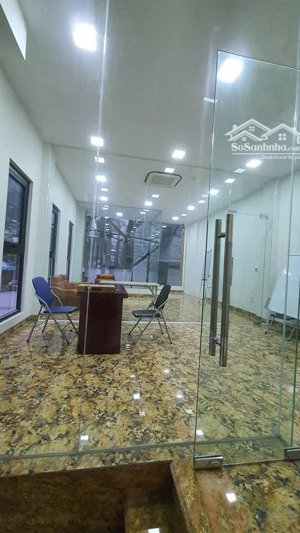 nhà đẹp mặt phố, phạm tuấn tài, thang máy, kinh doanh, 55m, hơn 30 tỷ, 