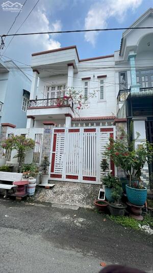 Bán Nhà Tiền Lân Bà Điểm, 81m2,2 Tầng BTCT, Đường 8m Thông xe hơi ngủ trước nhà ngày đêm