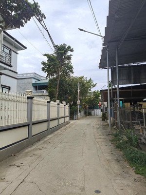 em cần bán lô 330m2 tại xã sơn đông, sơn tây, hà nội.