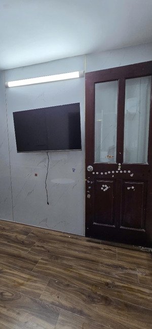 6 tr/th: cho thuê căn góc 1pn khu cư xá thanh đa, 2 mặt view sông, nhà mới sữa, full nội thất