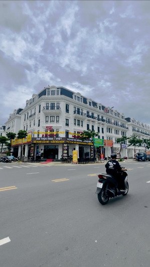 độc quyền hàng vip cần bán gấp căn góc xẻ khe 138m2, đường trước nhà 30m tại louis city hoàng mai