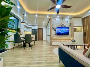 Bán căn hộ khu tập thể ĐHSP Hà Nội, Trần Quốc Hoàn 100m2, 4,63 tỷ, 3 ngủ, 2 thoáng, Cầu Giấy 0969693855