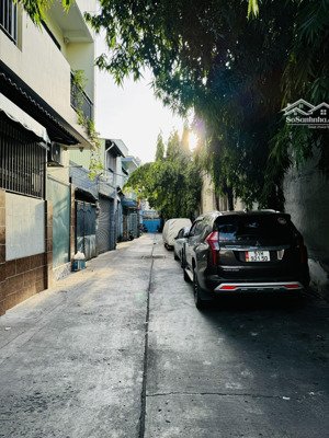 bán nhà hẻm nhựa 5m 68m2 xh đường độc lập, phường tân quý dt 4x17m cấp 4 giá 5.5 tỷ tl