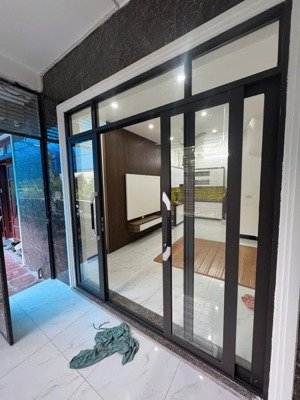 chủ làm ăn có lộc chuyển lên phố bán nhà phường chương mỹ dt: 33m, 5 tầng, 4 ngủ chỉ 3,15 tỷ.