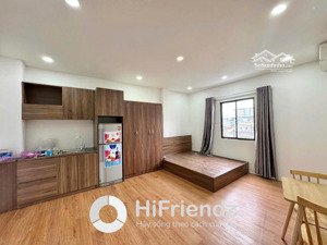 (hàng khủng) căn hộ tone gỗ nâu siêu đẹp | full nội thất | mới làm lại mới 100%