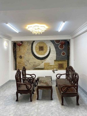 chính chủ gửi bán gấp nhà đìa lão kiến hưng, phân lô ô tô ngủ trong nhà, rẻ nhất khu vực