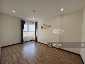 cho thuê căn hộ 2pn2wc diamond riverside giá 8 triệu có sẵn máy lạnh, rèm, nước nóng