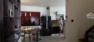 cho thuê nhà riêng tại ngõ 205 xuân đỉnh, thiết kế kiểu biệt thự, full đồ đẹp