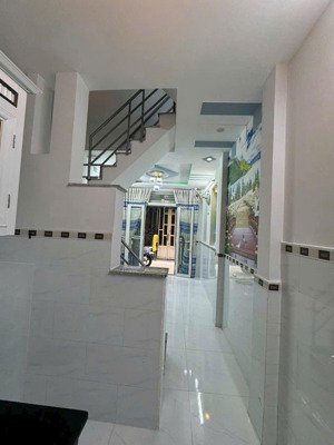 gấp gấp bán nhà mặt tiền nguyễn cửu đàm, tân phú, mặt đường 20m, 4*20m, 4 tầng 13.5 tỷ