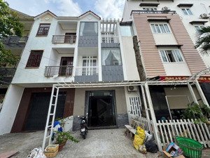 nhà trệt 2 lầu khu long thịnh cái răng cần thơ dt 4.5x20m - giá 3.55 tỷ