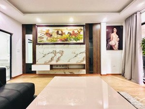 nhà 6 tầng khâm thiên - thang máy - full nội thất gần oto gần hồ văn chương - dân trí cao.