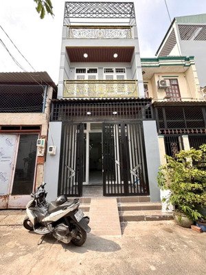 nhà mới đường hương lộ 2 - xây 2 lầu 4 x 16m hẻm nhựa 7m thông