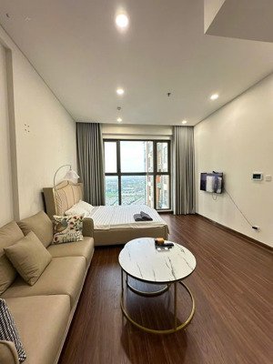duy nhất 1 căn! studio toà h3, full đồ 32m2, sẵn sổ, view db - giá bán 2 tỷ 620