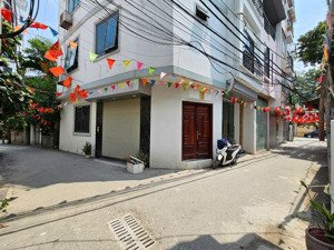 bán nhà kim chung hoài đức diện tích 35m2 giá 4,9 tỷ có thương lượng nhà 4 tầng 6 phòng