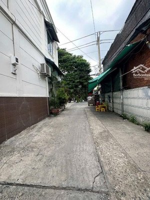 nhà đất đẹp vị trí đẹp giá tốt nguồn thu 40tr/th, hàng hiếm có 102 khách hàng không nên bỏ qua