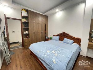 bán nhà đẹp phố nguyễn trãi 42m2, 5 tầng, 6pn, giá 6,38 tỷ