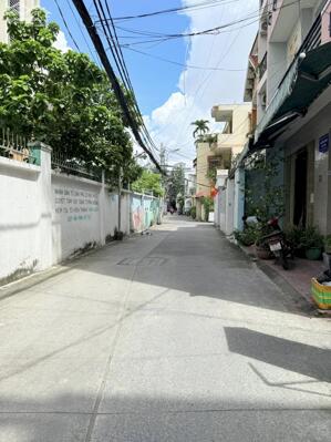 Quận 10 - Ngay ĐH Bách Khoa HCM - hẻm xe hơi thông, căn góc, 40m2, 2 tầng - nhỉnh 8 tỷ.