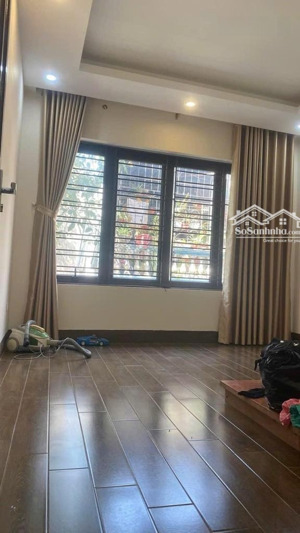 bán gấp- nhà đẹp định công-sổ đỏ chính chủ- quy hoạch an toàn- dt 34 m2x 4 tầng chỉ 6.4 tỷ