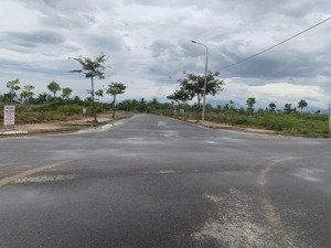 bán nam hoà xuân đường 10 quảng ngãi, giá đầu tư