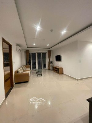 cần cho thuê cc sky center dt 90m2 3pn 2wc full nt giá 23tr/th lh: 