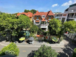 cho thuê bt trung văn hancic - tố hữu 150m x 4 tầng ô tô vào sân full nội thất giá 32tr/tháng