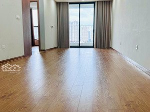 gia đình em chuyển công tác cần bán lại căn 1107 , tòa b chung cư spark home cầu giấy, 80,4m2. 9 tỷ