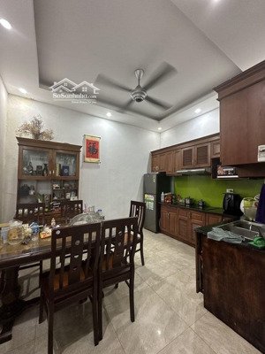 bán nhà hoàng quốc việt - 63m2 x 3 tầng