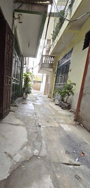 siêu hiếm bán nhà cấp 4 ô tô đỗ cửa kinh doanh nhỏ lẻ, cạnh trường đh đại nam