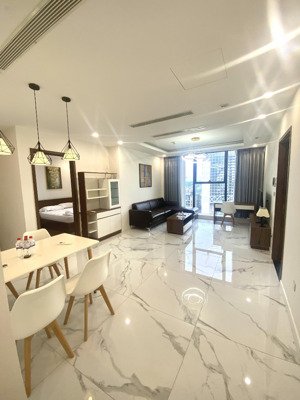 bán căn góc 2pn/74m2/ đã có sổ/ full đồ/ view nội khu/ giá: 7.4 tỷ (ctl)/ lh: 