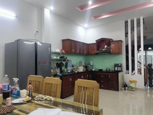 mặt tiền đường lê thị tính, mà giá bằng nhà kiệt