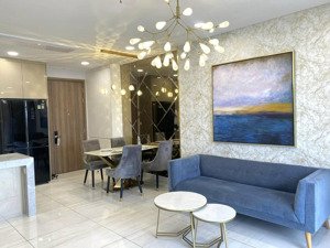 cho thuê căn 3 pn full nội thất 130m2 sky center giá 24tr/tháng. liên hệ ; 