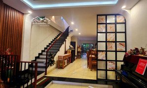 khu phố tây sát võ nguyên giáp cần bán villa 4t 130m2 ngang 5m vuông vức, giá chỉ 14 tỷ 5 còn tlcc