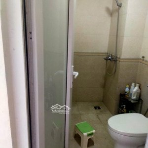 bán 20 m2 đất thổ cư, sổ đỏ, ngõ thông phong phố tôn đức thắng giá 3,8 tỷ (có nhà 3 tầng cũ)