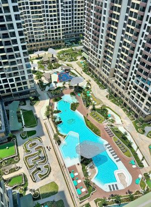 bán căn 2pn tòa c tầng trung view nội khu giá rẻ nhất thị trường