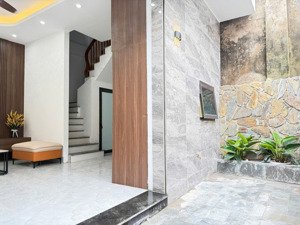 chính chủ bán nhà lk bích hòa dt 30,3m2, mt 5,64m, giá 4,5 tỷ