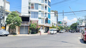 bán nhà 2 tầng mặt tiền đường trần nhật duật nối dài acc vườn xoài 5p ra biển vị trí đắc địa để kd