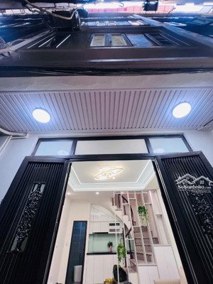 siêu phẩm! chủ đang cần bán gấp giá siêu ngon cho khách hàng, gần ngã tư mai dịch, full nội thất