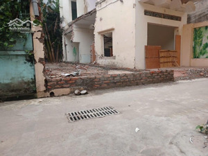 bán nhanh lô đất phúc lợi 60m, vị trí trung tâm, ô tô vào nhà, gần vin long biên. diện tích: