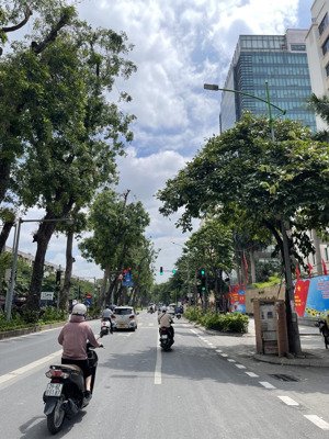 bán nhà phố kim mã, dt 45m, 5 tầng, 13.2 tỷ