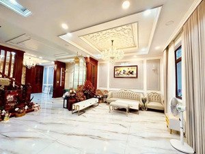 bán biệt thự 3 tầng + sân thượng ngay coopmart bình triệu, gigamall, thủ đức